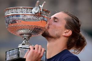 Alexander Zverev Juarai Grand Slam Pertama di Roland Garros Usai Singkirkan Flavio Cobolli
