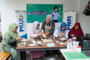 Ibu Dian Nasabah PNM Lampung yang Menggerakkan Perempuan untuk Berani Berdaya