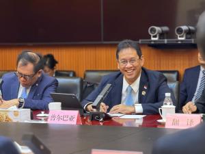 Menkeu Purbaya Bertemu Menteri Keuangan Tiongkok, Perkuat Kerja Sama Pembiayaan untuk Pembangunan Nasional