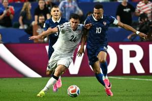 Perancis vs Irak 3-0: Cetak 2 Gol, Kylian Mbappe  Buntuti Rekor Messi