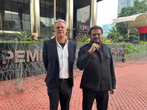 Dipermainkan Pengadilan, Lewat Kuasa Hukum Pria Asal Inggris Lapor ke KPK