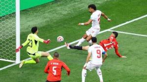 Iran vs Mesir Imbang 1-1, Nasib Sial Penalti Gagal dan Drama VAR di Injury Time