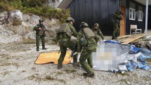 Dramatis! Jenazah Pilot Pesawat PT AMA Air Akhirnya Berhasil Dievakuasi dari Ketinggian 2.292 Mdpl