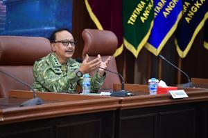 Wakasau Bekali Pasis Sesko TNI tentang Keunggulan Siber dan Informasi di Era Operasi Multi Domain