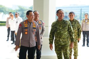 Panglima TNI Terima Kunjungan Silaturahmi Kapolri, Pererat Solidaritas TNI-Polri