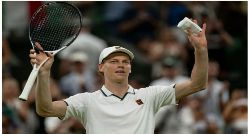 Petenis Italia Jannik Sinner meraih pencapaian baru dalam karirnya setelah masuk jajaran 10 besar pemain dengan catatan pekan terbanyak sebagai petenis nomor satu dunia dalam sejarah ATP Rankings.