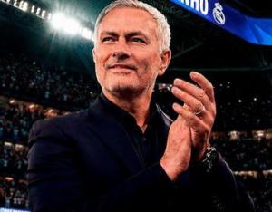 Pelatih Madrid Mourinho Kembali Tersenyum Usai Timnya Menang 4-1 Kontra Leganes