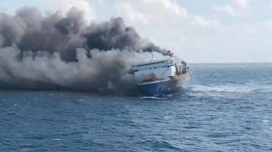 KMP Mutiara Sentosa 2 Terbakar, Angkut 140 Truk, 25 Mobil hingga Alat Berat