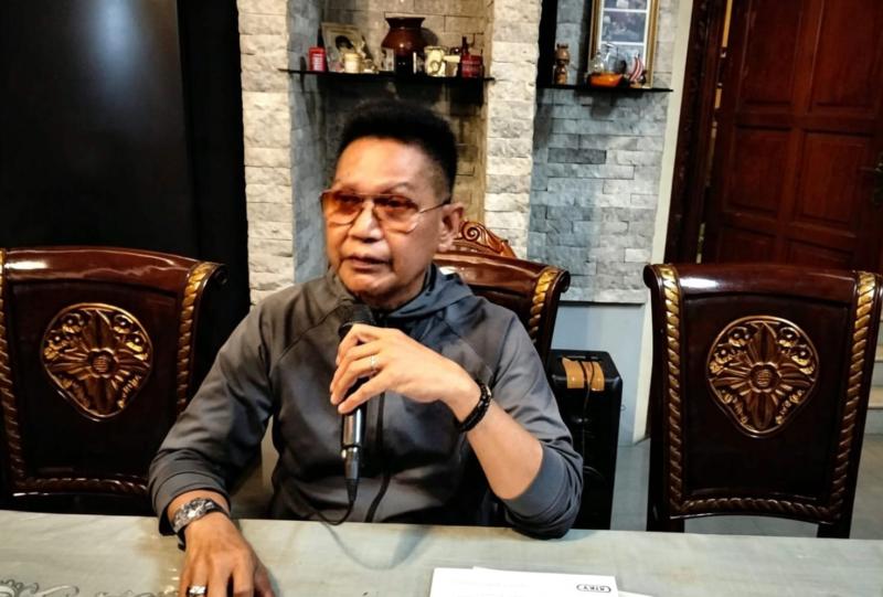 Obbie Messakh, Tak Pernah Kehabisan Cerita di Tengah Riuh Musik Indonesia