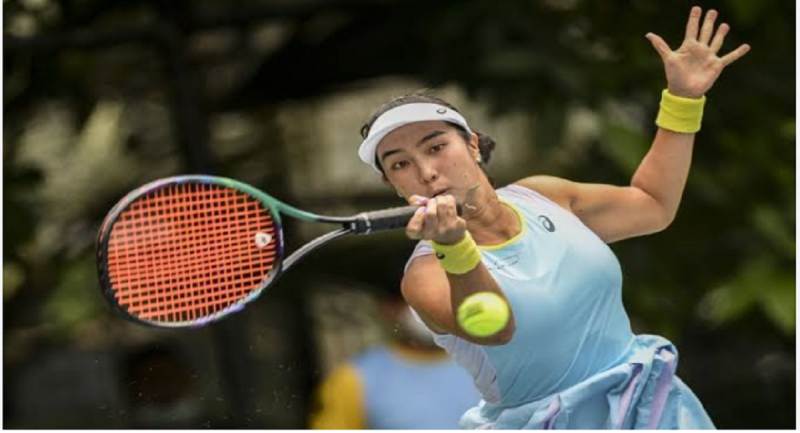 Pasangan Olivia Nicholls/Tereza Mihalikova masih terlalu tangguh bagi petenis Indonesia Aldila Sutjiadi yang berpasangan dengan Erin Routliffe dari Selandia Baru.