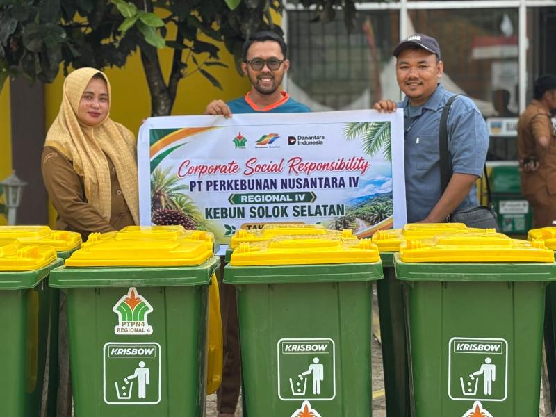 Destinasi Wisata Solsel Kinclong, PTPN IV Regional Sebar 10 Tong Sampah