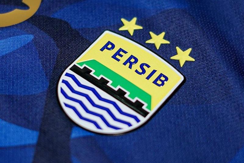 Persib Bandung akhirnya terbebas dari ancaman sanksi berupa pencekalan bursa transfer atau FIFA Registration Ban setelah kurang dari dua hari