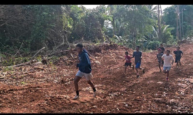 Jalan TMMD Buka Akses dan Ruang Aktivitas Positif Anak Muda Kepulauan Umbele