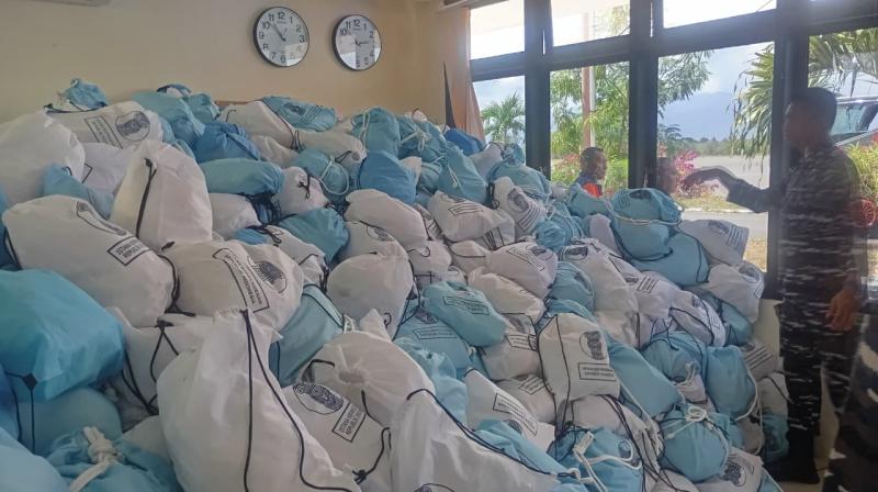 Bantuan Presiden untuk korban gempa di NTT. (Foto: BNPB)