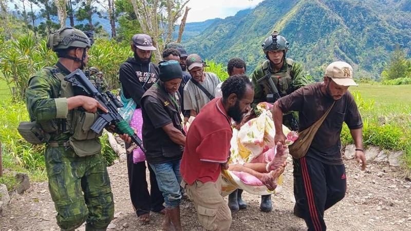 Di HUT RI ke-81, TNI Kontak Tembak dengan TPNPB-OPM, Satu Prajurit Gugur