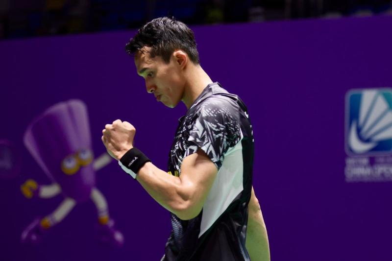 Tunggal putra Indonesia Jonatan Christie tampil impresif saat menghentikan langkah wakil Jerman Matthias Kicklitz pada babak 64 besar di Indira Gandhi Indoor Stadium, New Delhi, India, Selasa (18/8).