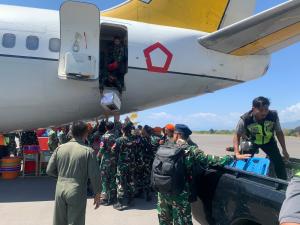 TNI AU Kerahkan Nakes Bantu Korban Bencana NTT