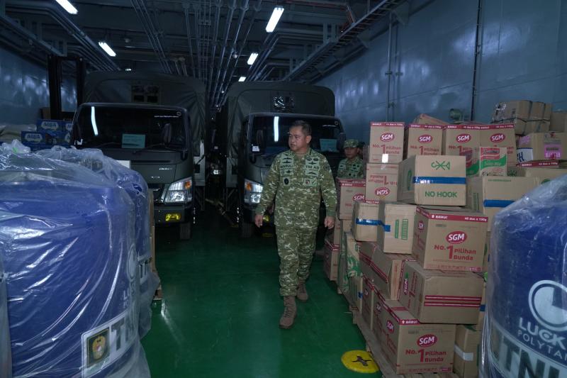 TNI AD Kirim Kapal Rumah Sakit ke NTT, Kasad: Penanganan Bencana Butuh Dukungan Berkelanjutan