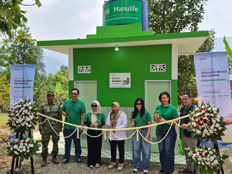 Memperingati 41 tahun perjalanan melayani masyarakat Indonesia, PT Asuransi Jiwa Manulife Indonesia (“Manulife Indonesia”) melanjutkan Program Adopt Village di Kampung Cigaok Tengah, Bogor, Jawa Barat.