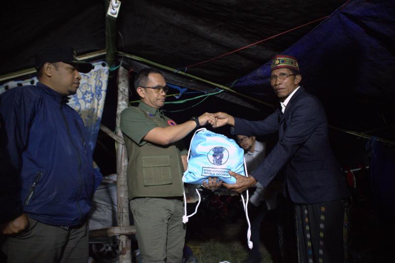 Bantuan gempa Flores. (Foto: BNPB)