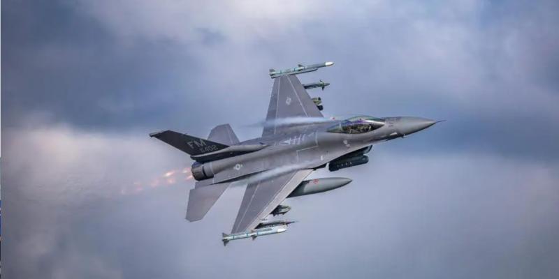 Penjelasan TNI AU Terkait Jet Tempur Lalu-lalang di Langit Jakarta Saat Demonstrasi, Ada Apa?