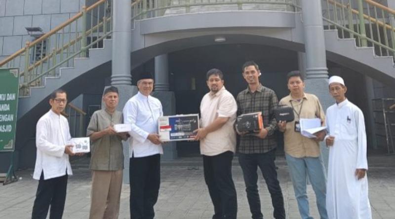 BRI Dorong Kenyamanan Jamaah Masjid Al-Fajri Melalui Program BRI Peduli