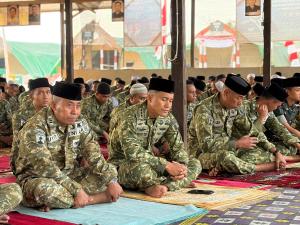Sujud Memohon Rahmat Hujan, Brigif TP 32/Mangkalihat & Yonif 879/Rangkok Cakti Gelar Sholat Istisqo dan Do`a Bersama.