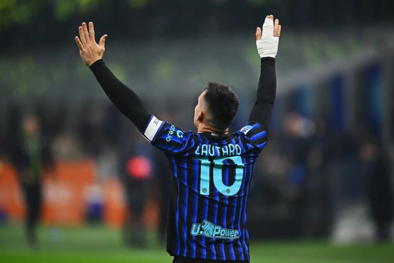  Diincar Barcelona, Pemain Nomor Punggung 10 Inter Milan Mengaku Bangga