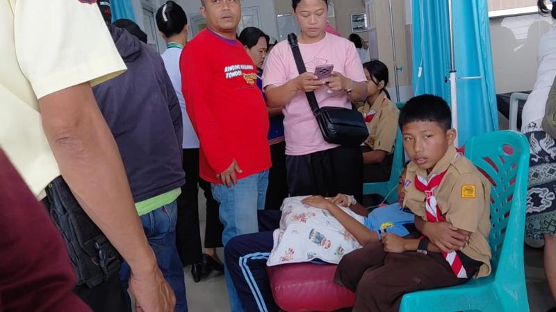 Diduga Keracunan MBG, Sejumlah Siswa SMPN 1 Makale Dilarikan ke Fasilitas Kesehatan