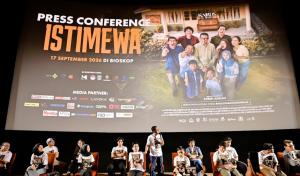 Film Istimewa Bawa Pesan tentang Keluarga, Penerimaan, dan Ruang untuk Menjadi Diri Sendiri 