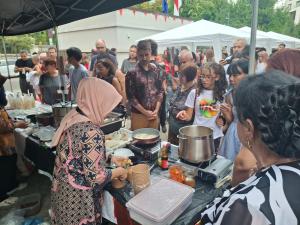 Dari Angklung hingga Nasi Padang, Festival Indonesia Memikat Ribuan Pengunjung di Bucharest
