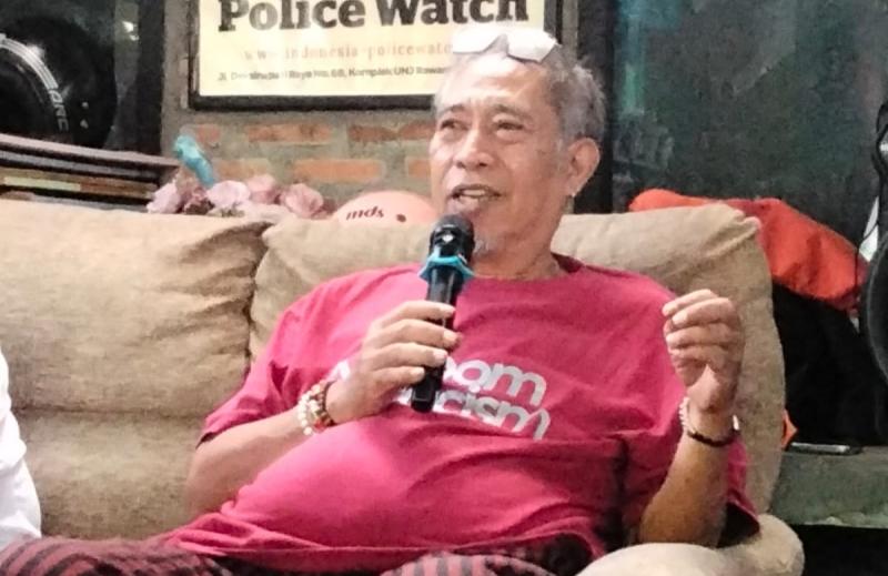 Penonton Sepakbola Moderen