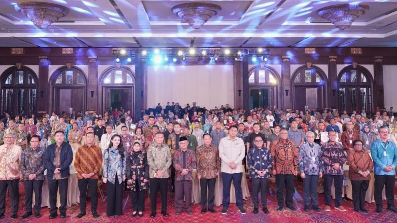 Kemendagri Berikan Apresiasi Kepada Pemda Berprestasi Regional Maluku-Nusa Tenggara