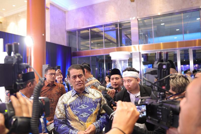 Mentan Amran saat menghadiri peringatan HUT ke-28 Partai Amanat Nasional (PAN) di Jakarta, Jumat (18/9). (Foto: Humas Kementan)