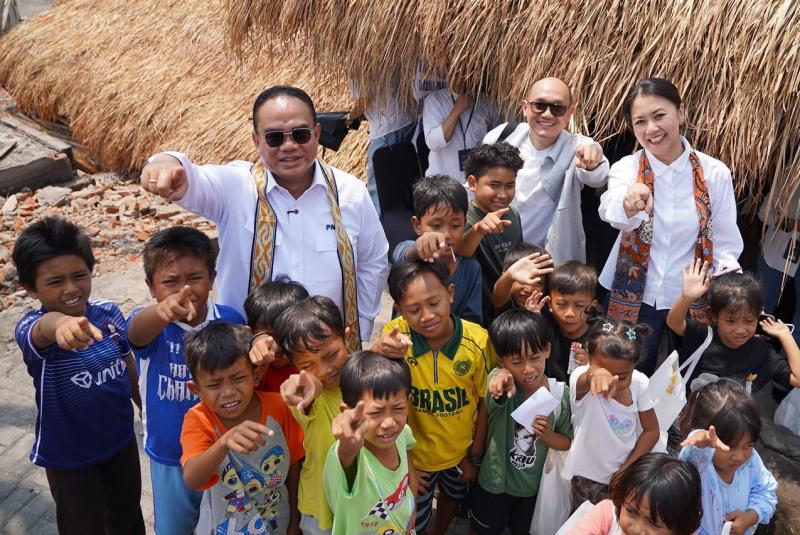 Bangkit Pascakebakaran, Bantuan PNM Bersama BRINS Nyalakan Harapan Warga Sade