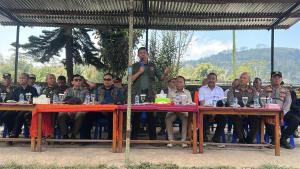
                                       Gempa Flores: Kepala BNPB Pastikan Penanganan Pascagempa Ngada Berlanjut ke Tahap Pemulihan