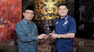 
                                       Muhadjir Effendy Ungkap Penyesalan Saat Jadi Mendikbud, Soroti Kesejahteraan Guru dan Tantangan Haji