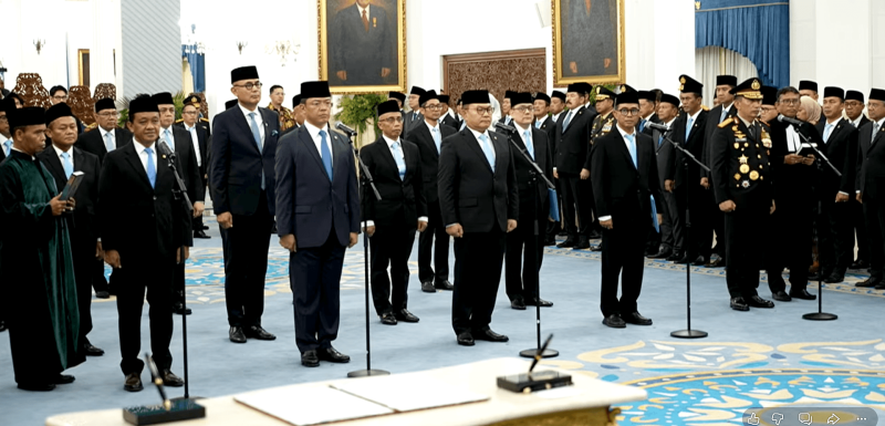Presiden Prabowo Subianto melantik menteri, wakil menteri, dan pejabat setingkat menteri di Istana Negara, Jakarta, Kamis (1/10/2026). Tangkapan Layar Youtube Sekretariat Presiden