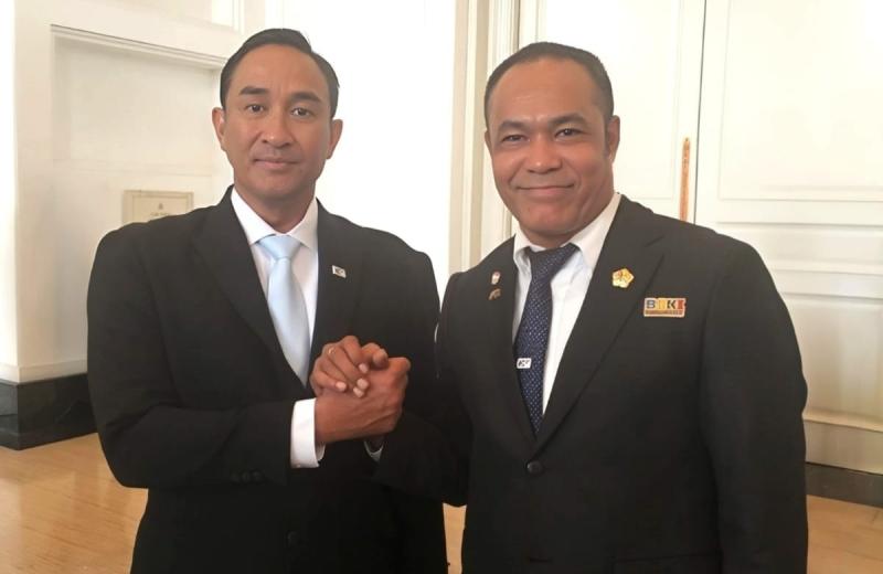 Kapolri Jenderal Polisi Suyudi Ario Seto dan Ketua Umum Taruna Emas Generasi Bangsa (TEGAS), Dr. MAM Ardy Mbalembout, SH, MH dalam sebuah kesempatan