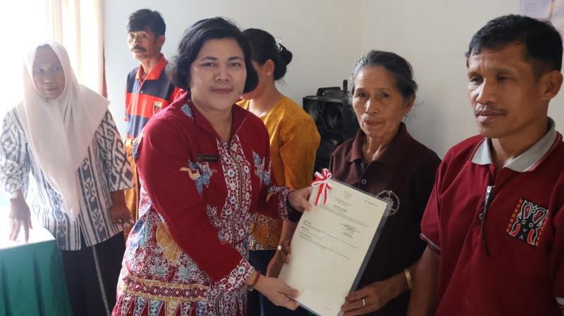 Kantah Tana Toraja Serahkan 66 Sertifikat Elektronik PTSL, Perkuat Kepastian Hukum Tanah Warga