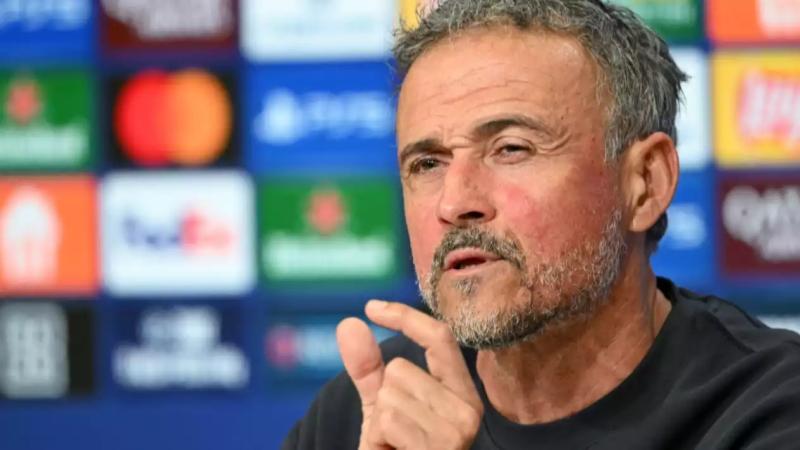 Duel matchday ketiga fase Liga Champions antara Pelatih Paris Saint-Germain (PSG) kontra Barcelona tengah dinananti para manja bola.