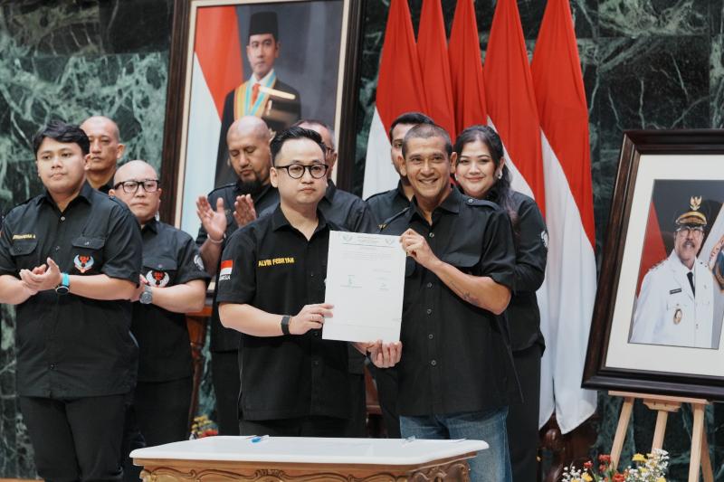 Ketua Alvin Febryan dan Pengurus 234 SC DKI Jakarta Resmi Dilantik Pramono Anung di Balaikota