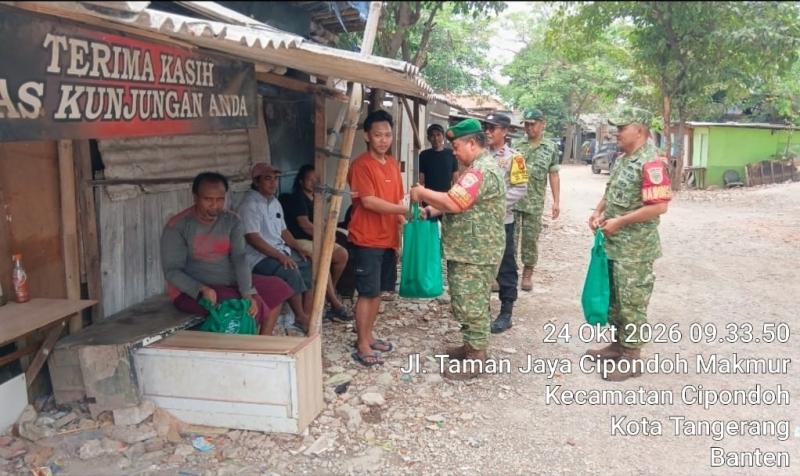 Koramil 01/Tgr Kodim 0506/Tgr Gelar Kegiatan On The Spot, Salurkan 10 Paket Sembako kepada Warga
