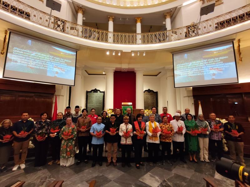 Tokoh Lintas Agama dan Koalisi Masyarakat SIpil dalam kegiatan Suara Keprihatinan dan Doa Pemulihan Bangsa yang digelar di GPIB Immanuel Gambir, Jakarta Pusat, Selasa (27/10). (Foto: Ist)